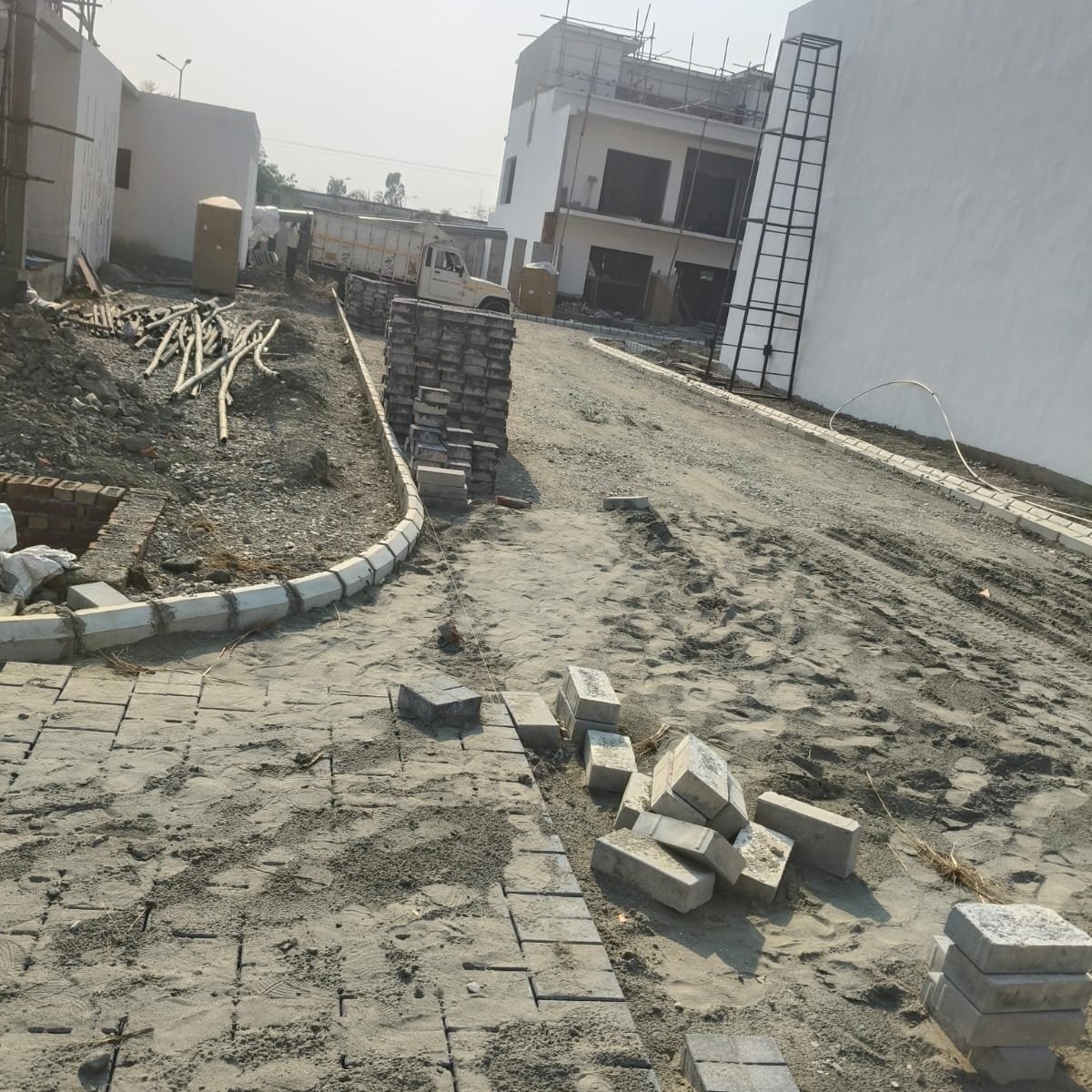 solanki contractor company